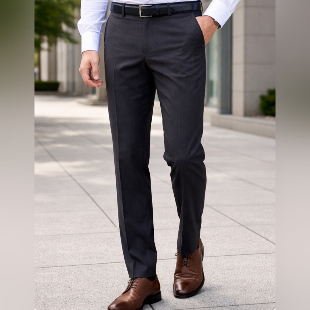 Calvin Klein Men's Dark Navy Trousers. Like New. 32"x32".